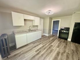 922 Maple St #UPPER - Photo 1 of 1
