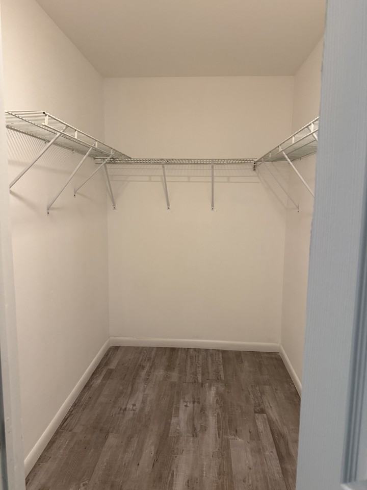 1 Oyster Bay Road #1B - Photo 4 of 7