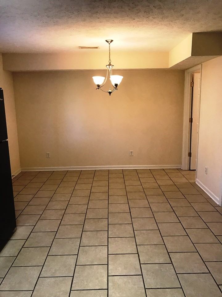 Riverwood Townhomes - Photo 6 of 46