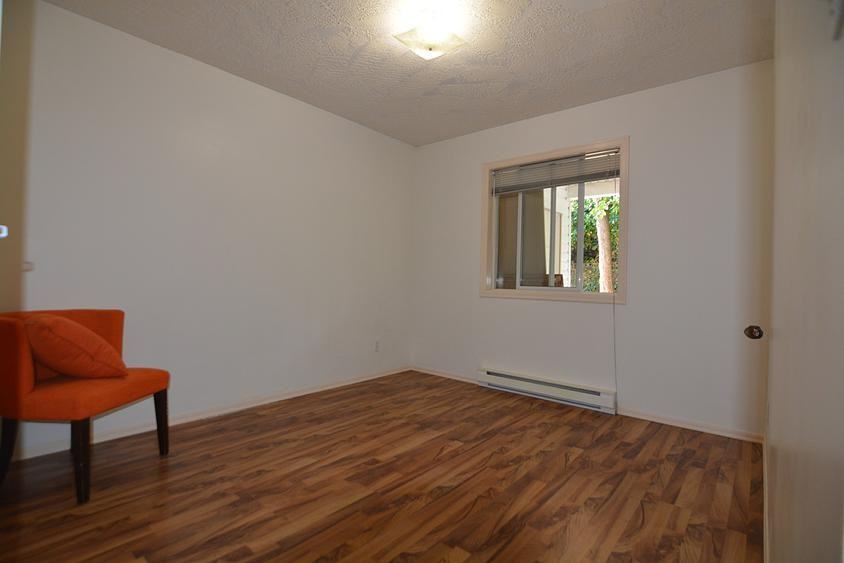 877 Admirals Road #2 - Photo 3 of 6