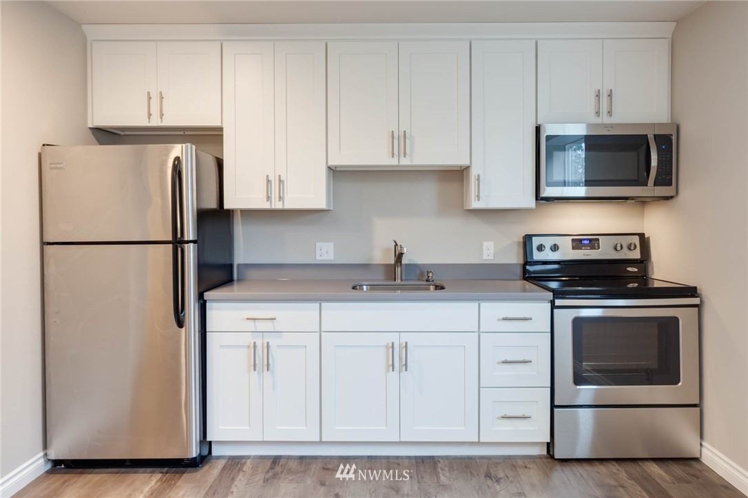311 Taylor Ave Nw #NA - Photo 2 of 6