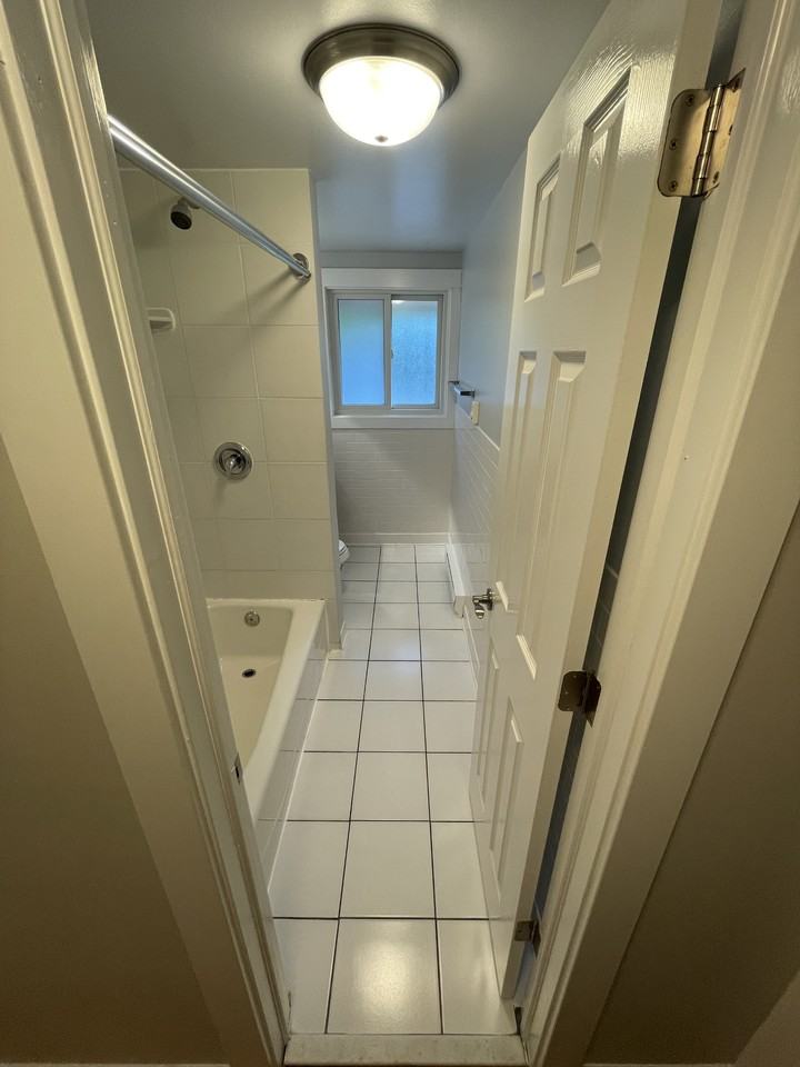 2646 Chamberlain Rd #4 - Photo 7 of 13