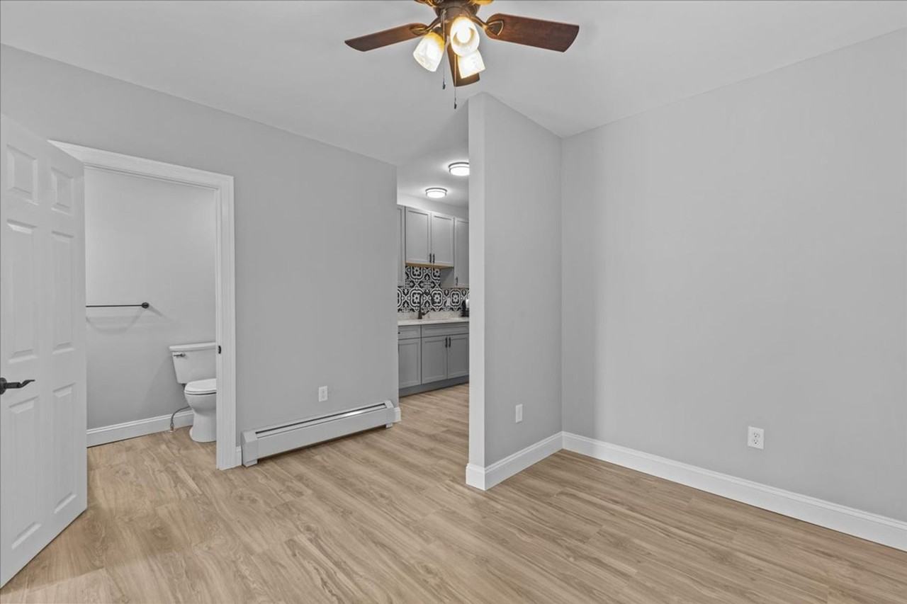 45 Rose St - Photo 7 of 18