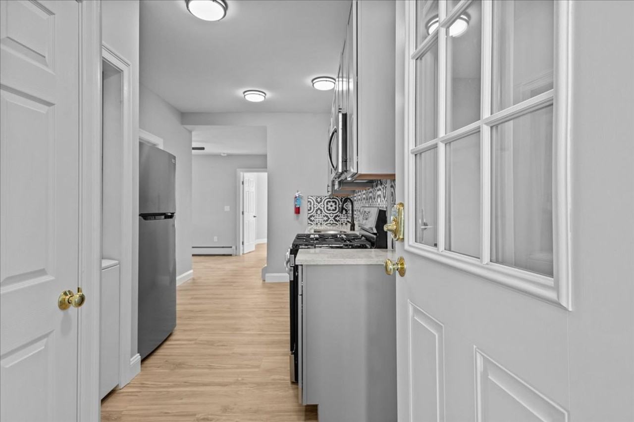 45 Rose St - Photo 5 of 18