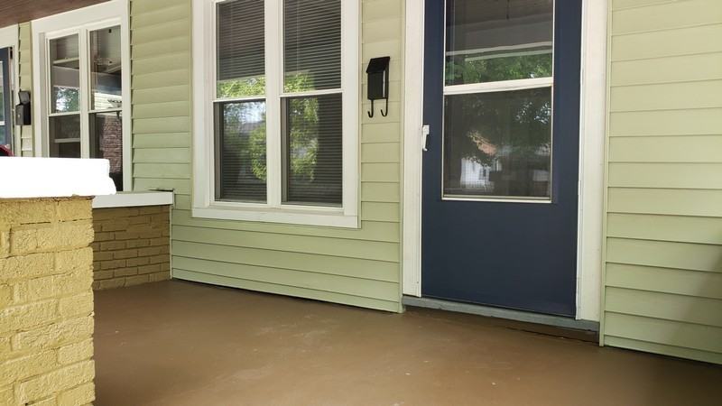 1021 Hervey St - Photo 3 of 38