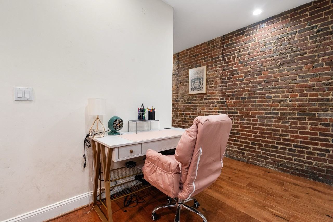 1215 10th St Nw - Photo 4 of 23