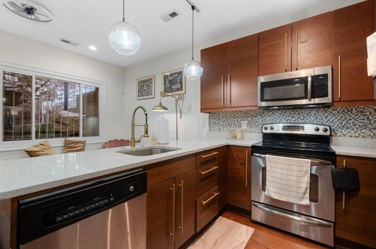 1215 10th St Nw - Photo 6 of 23