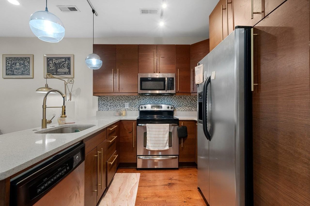 1215 10th St Nw - Photo 7 of 23