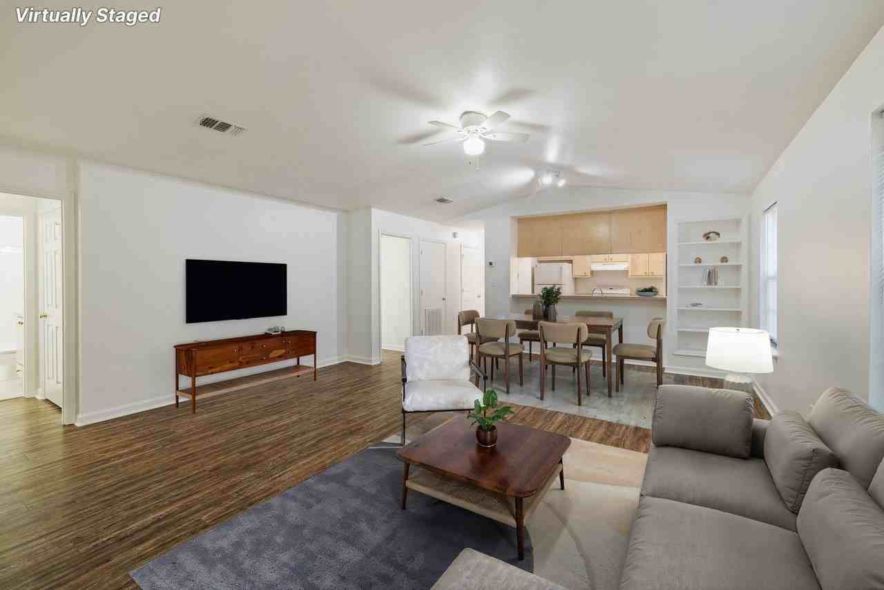 1901 Honeysuckle Dr - Photo 3 of 25