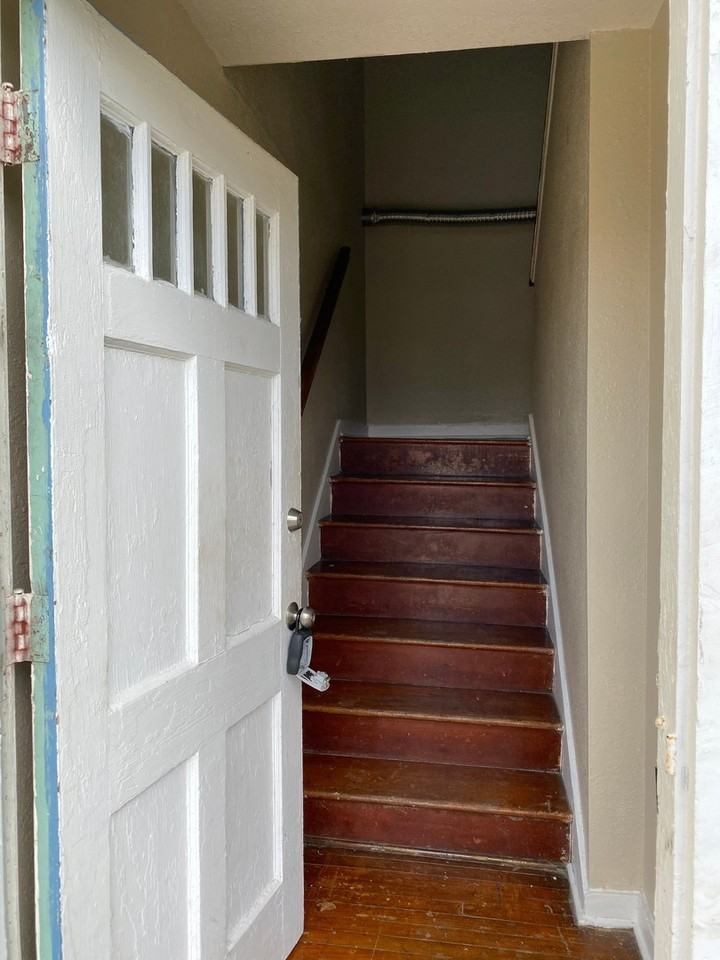 1650 18th St - Photo 3 of 10