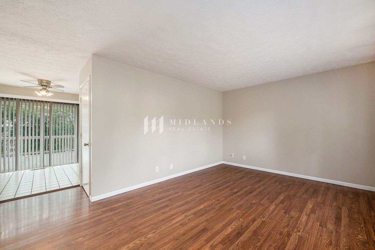 4701 Schroeder Dr - Photo 4 of 15