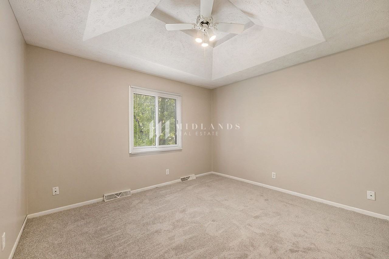 4701 Schroeder Dr - Photo 7 of 15