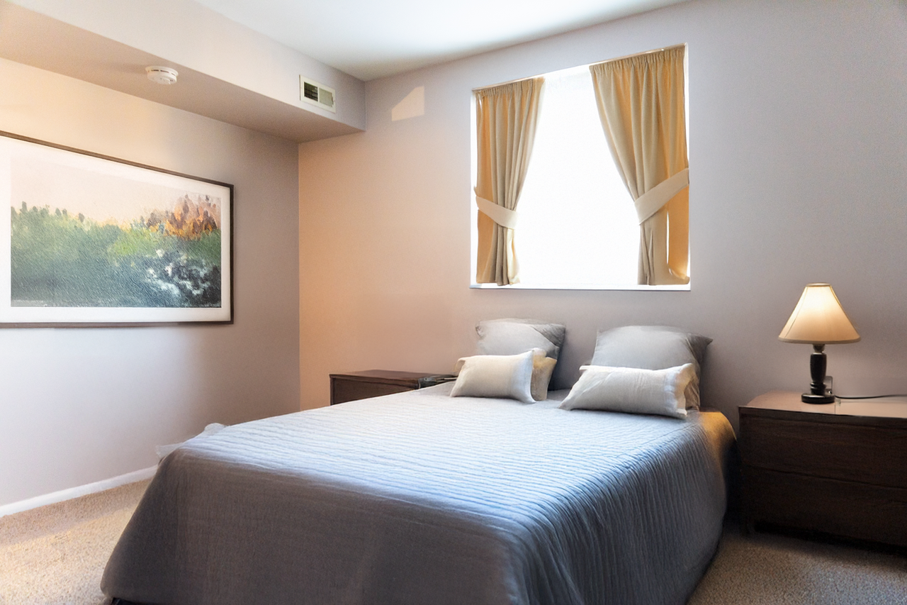 4016 North Rogers Avenue #G - Photo 3 of 6