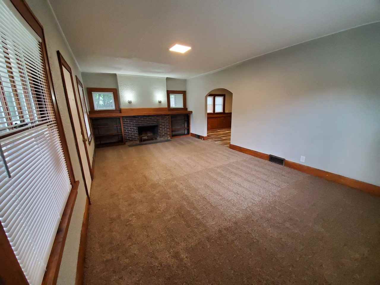 3214 E University Ave - Photo 7 of 27