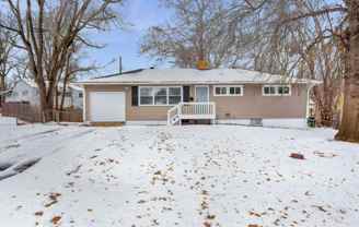 11412 Greenwood Rd - Photo 1 of 1