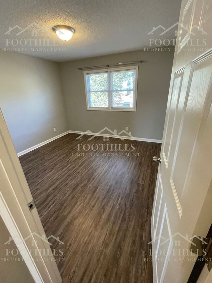 4334 Old Mill Rd - Photo 2 of 14