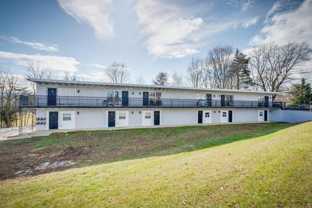 Convenient living, unbeatable location! - Photo 1 of 1