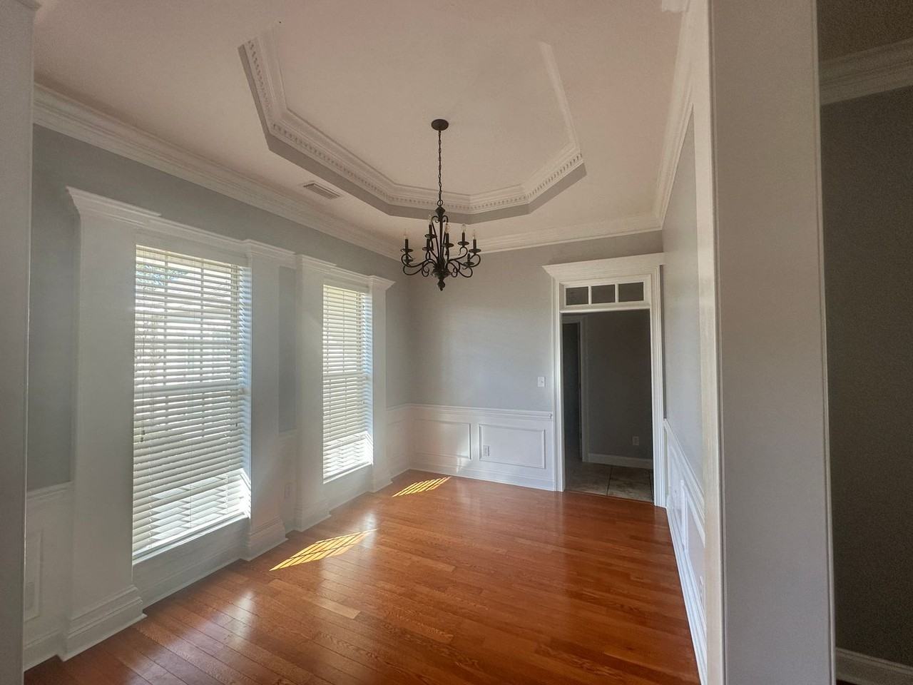 3859 Thoreau Drive - Photo 7 of 48