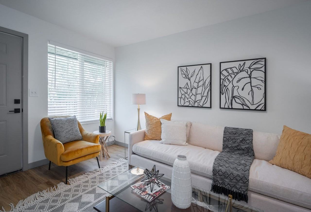 Katmai Apartments - Photo 5 of 41