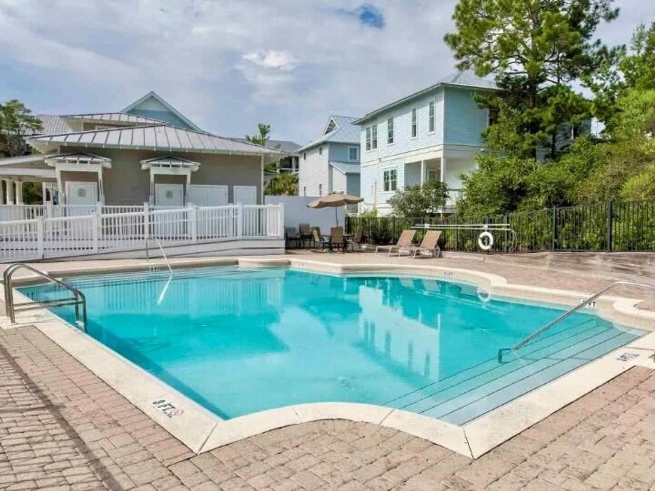 46 Kristin Ct - Photo 2 of 32