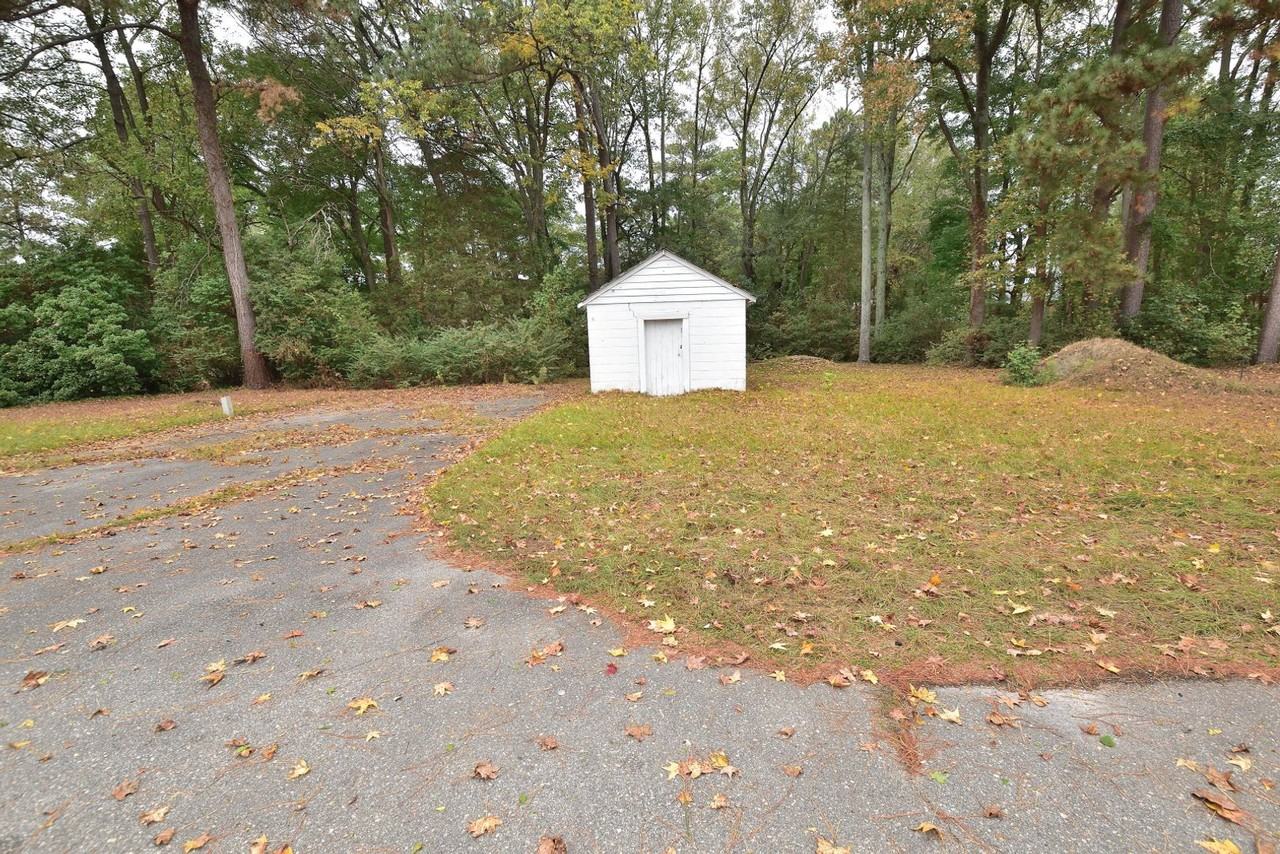 1760 Country Club Road - Photo 2 of 10