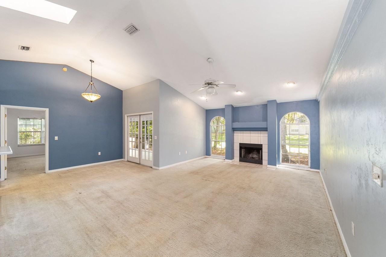 4105 Northwest 35th Street