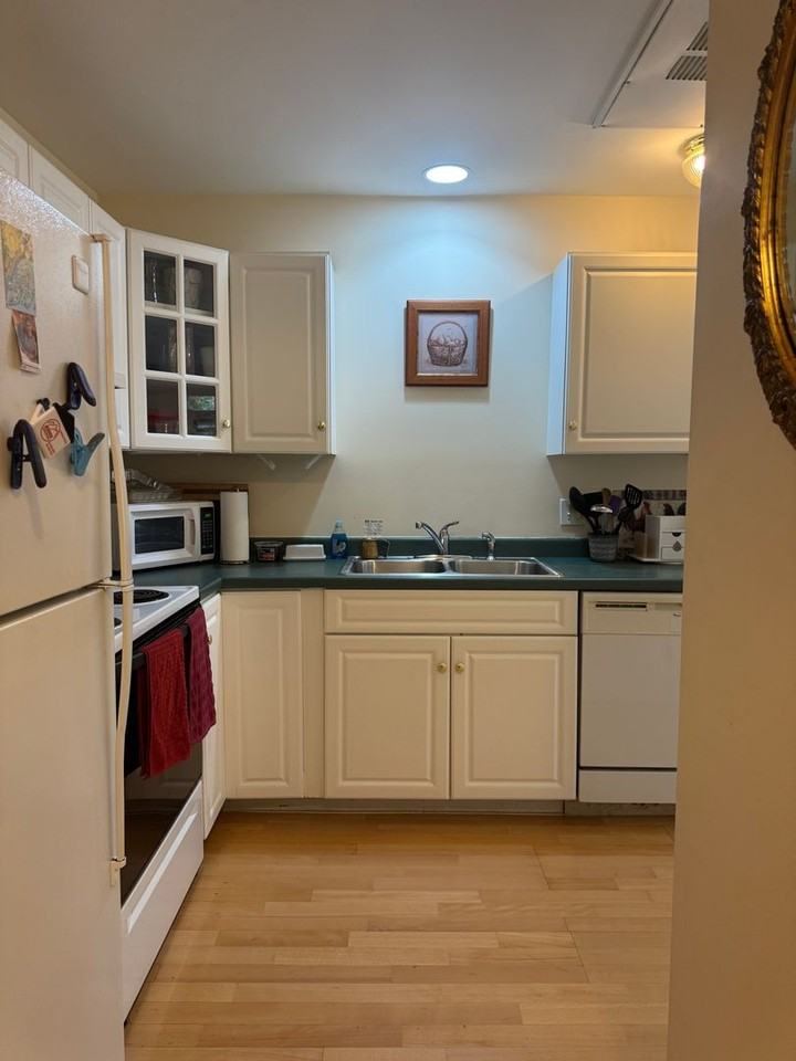 85 S Main St #2 - Photo 6 of 12