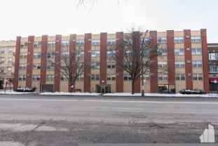 6830 N Sheridan Rd #456 - Photo 1 of 1