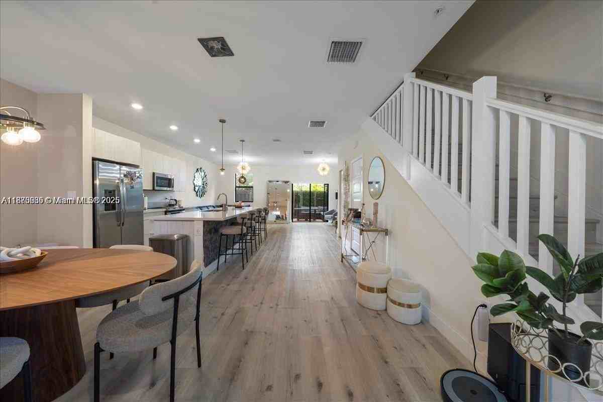 10413 Northwest 82nd Avenue #9 - Photo 5 of 18