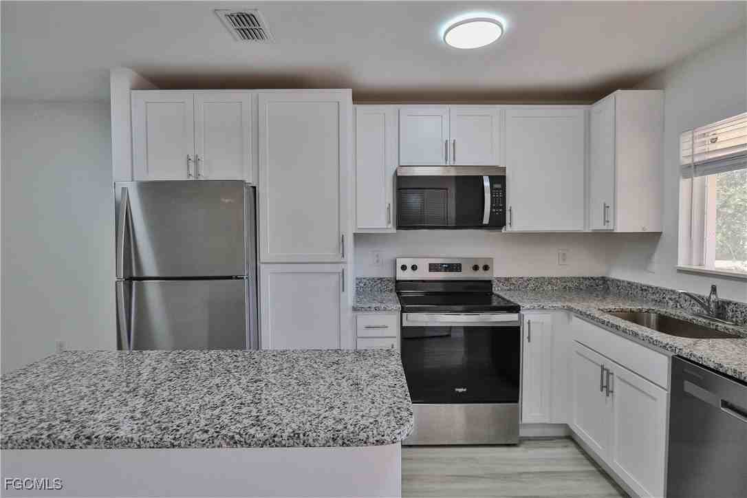 11931 Palm Bay Ct Unit 201 #201 - Photo 5 of 16