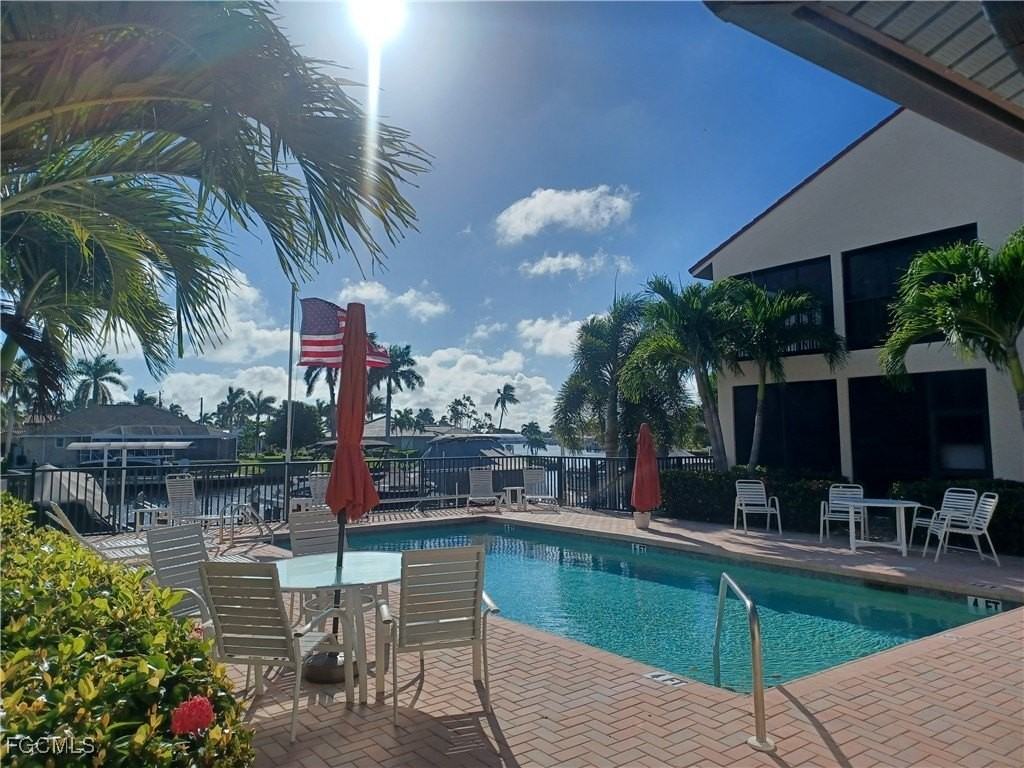 5515 Southwest 12th Avenue #201 - Photo 2 of 34