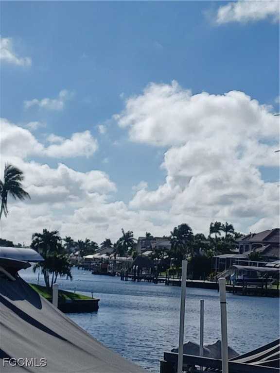 5515 Southwest 12th Avenue #201 - Photo 4 of 34