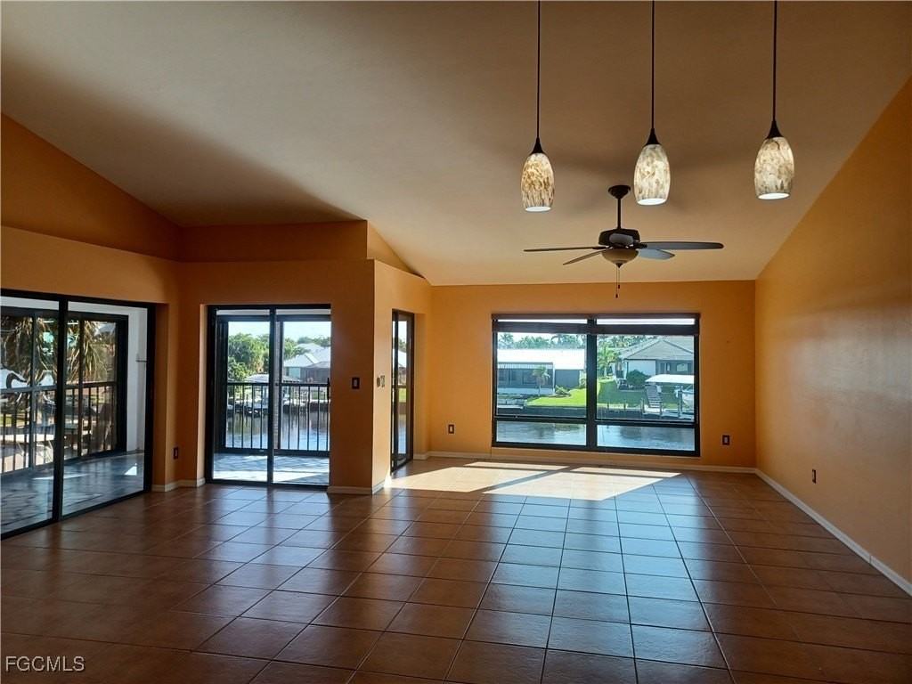 5515 Southwest 12th Avenue #201 - Photo 7 of 34