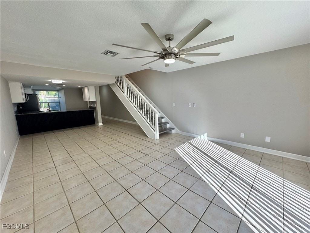 4641 Sw Santa Barbara Pl - Photo 3 of 33