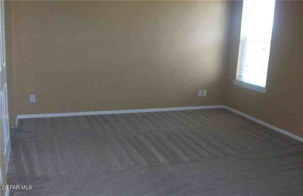 7995 Crescent Moon Pl - Photo 6 of 14