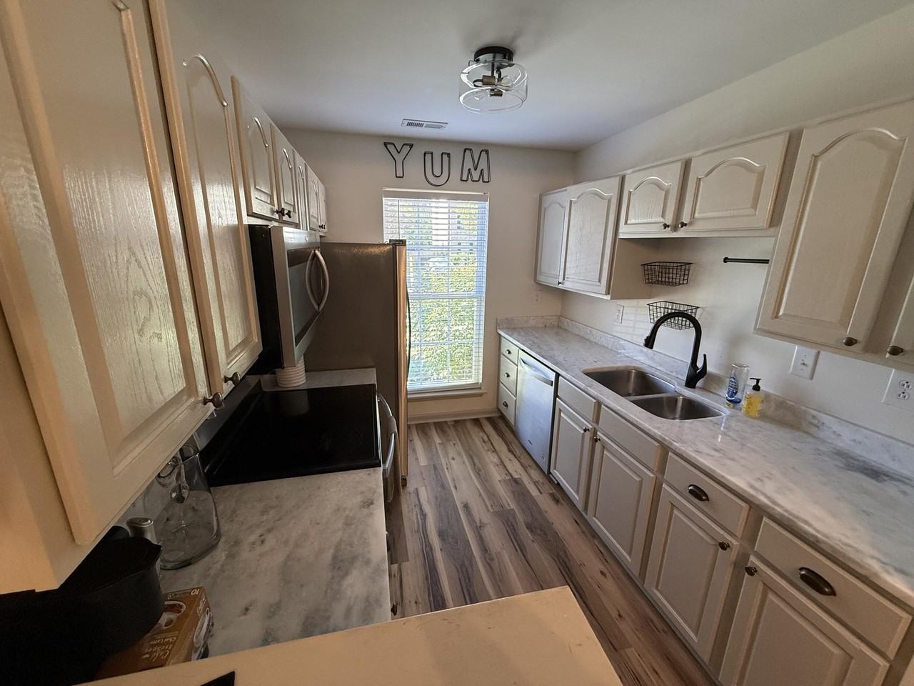 335 Houston Creek Dr - Photo 3 of 13