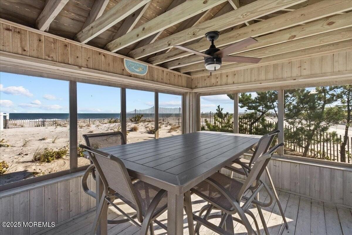 262 Sunset Ln - Photo 4 of 45