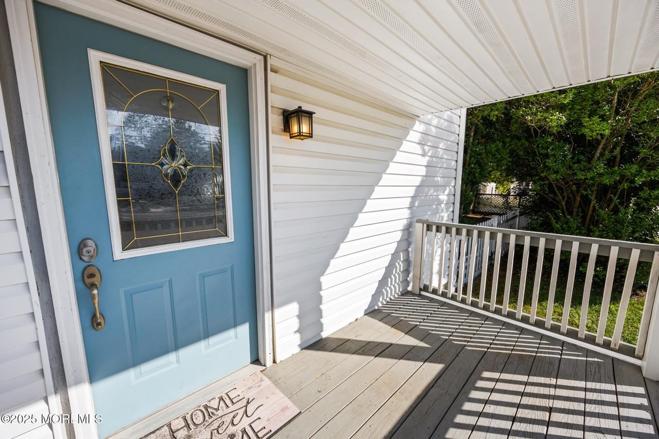 605 Ocean Gate Ave - Photo 2 of 45