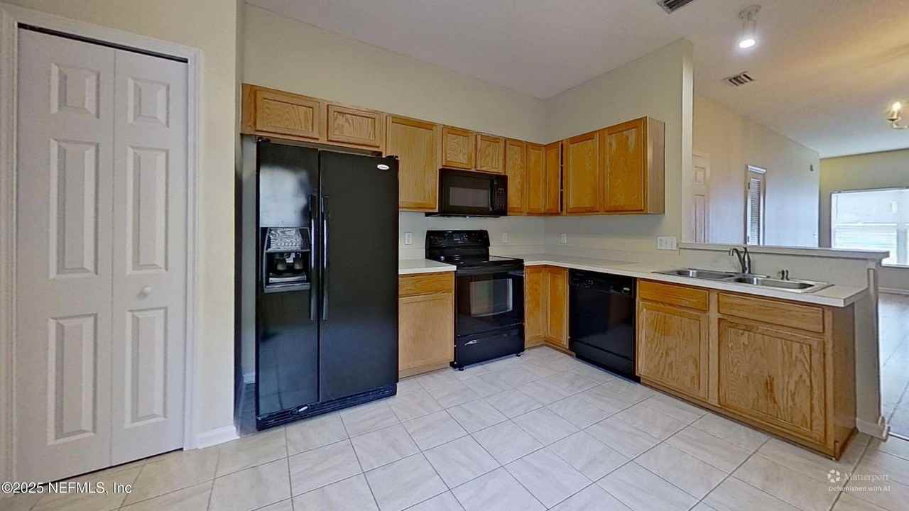 1209 Southern Stream Ct - Photo 6 of 19