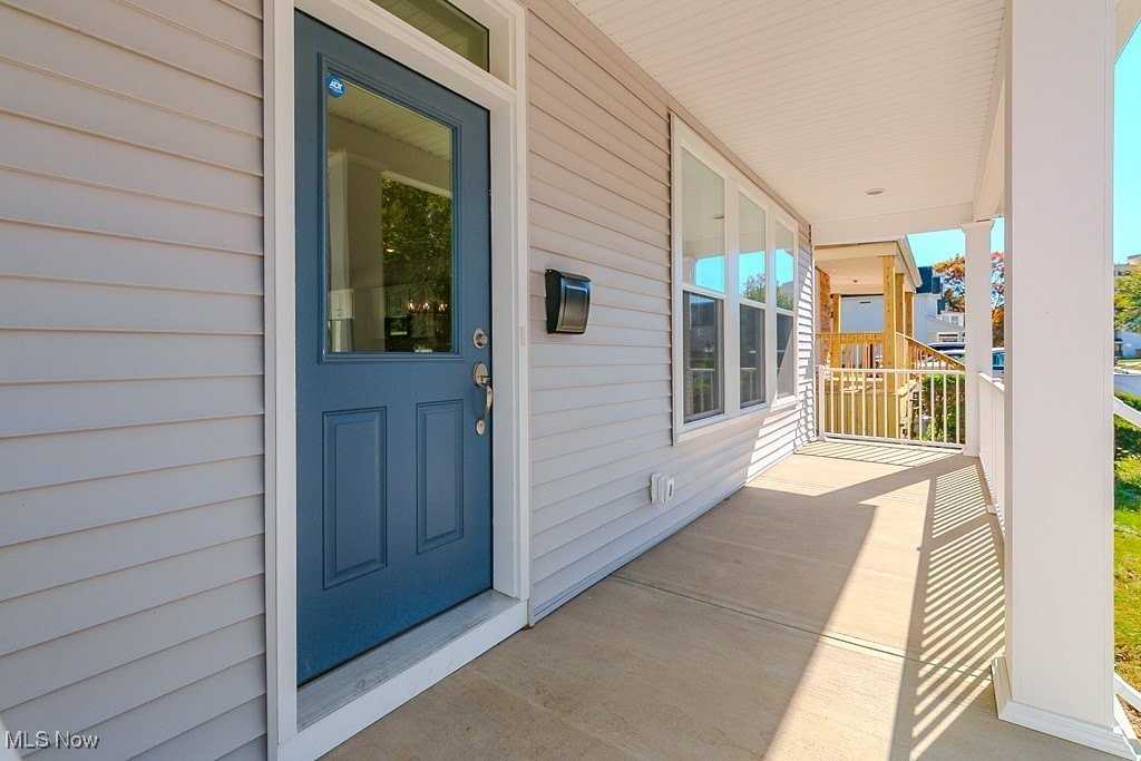 2265 E 97th St - Photo 3 of 33