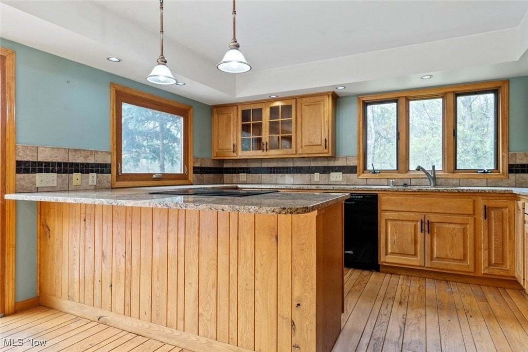 1720 Stine Rd - Photo 7 of 50