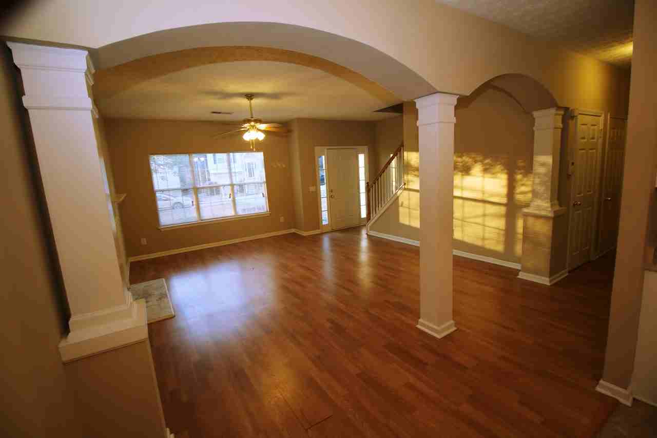 1389 Highgrove Way - Photo 3 of 14