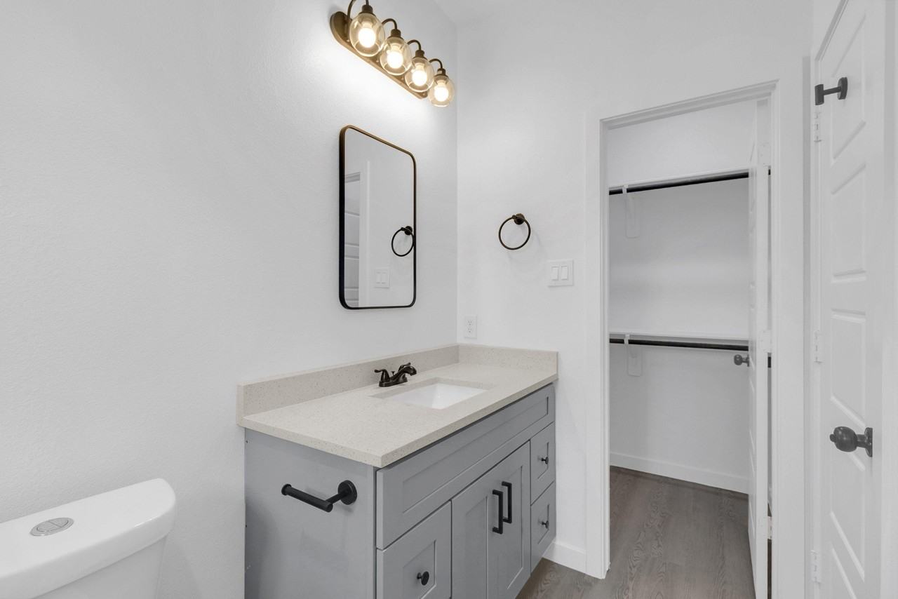 West Martin Luther King Jr Boulevard - Photo 3 of 30