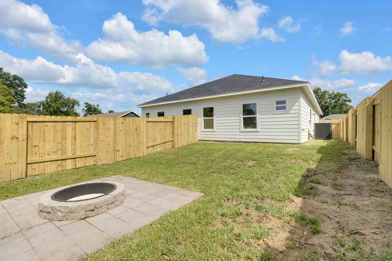 West Martin Luther King Jr Boulevard - Photo 4 of 30