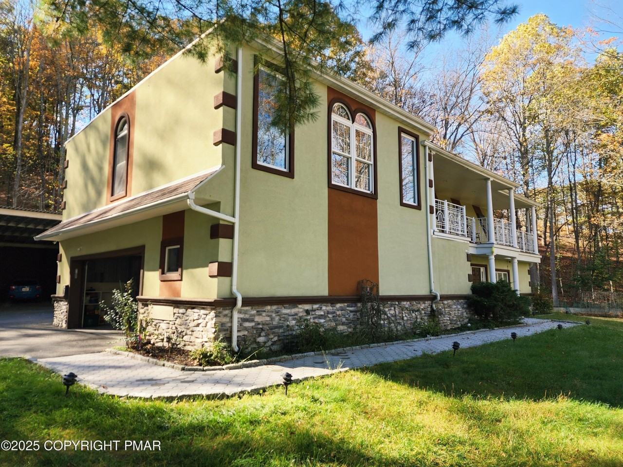 185 Quiet Valley Rd - Photo 2 of 43