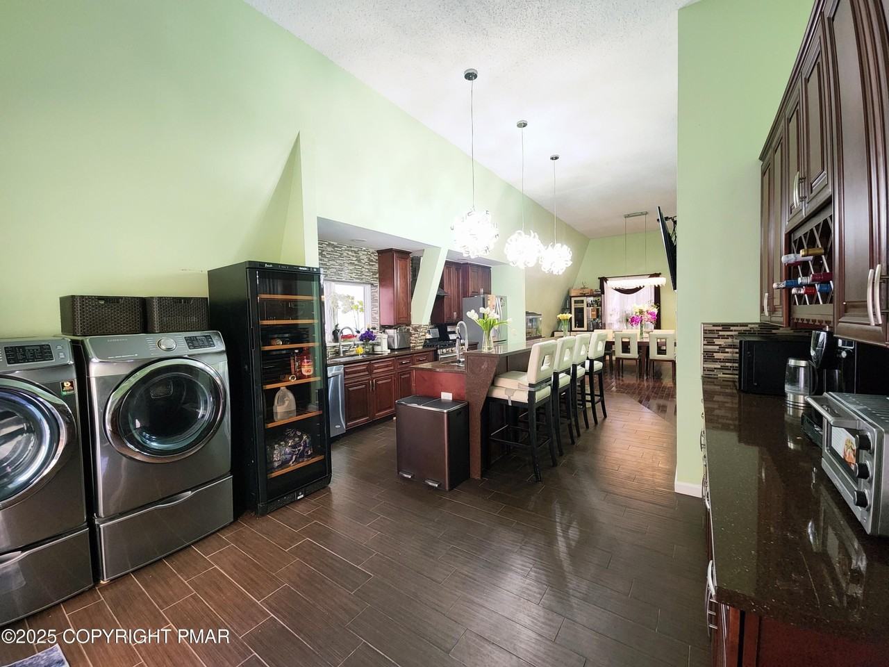 185 Quiet Valley Rd - Photo 5 of 43