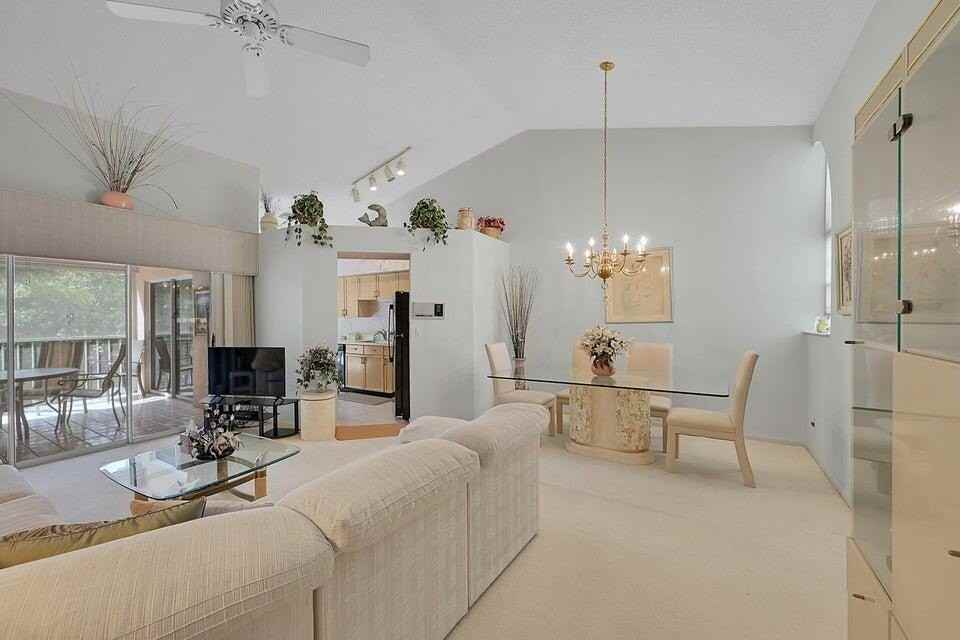 17270 Boca Club Blvd #1702 - Photo 6 of 29