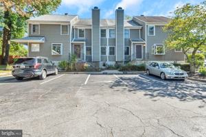 featured image of 6 Janwall Ct