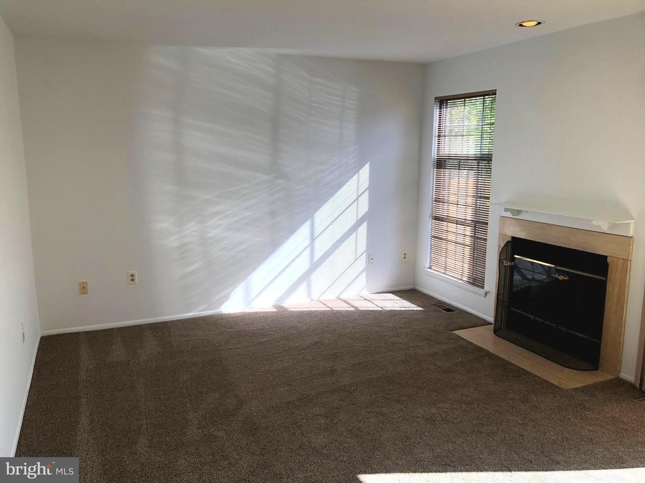 56 Burgundy Dr - Photo 6 of 27