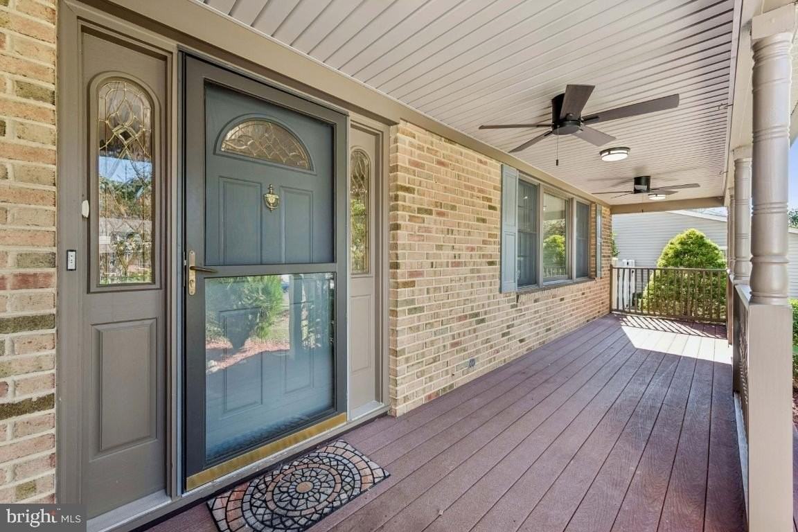 628 Chatham Rd - Photo 2 of 25